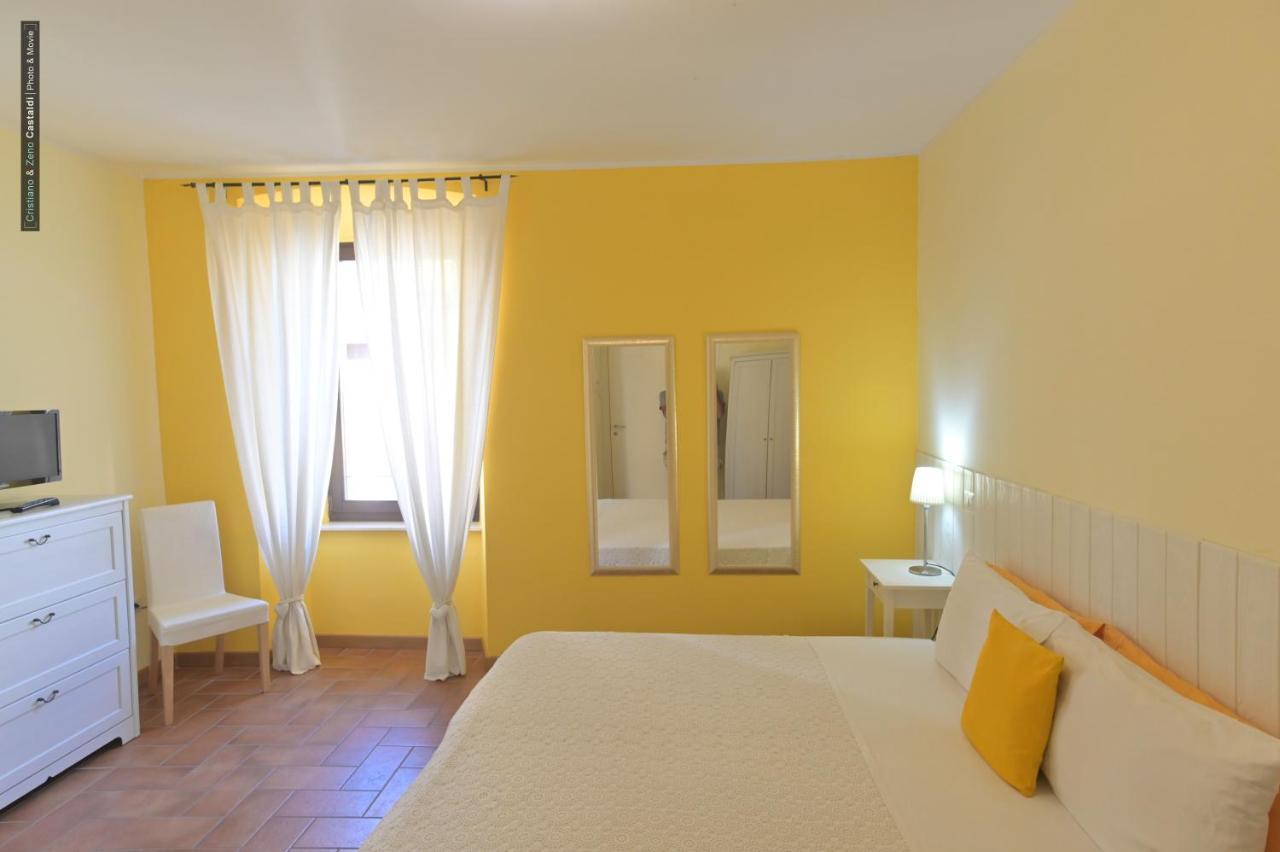 B&B Dimora Paolina Baschi Екстериор снимка